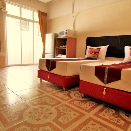 Ac Habitat Bangkok Aparthotel Buitenkant foto